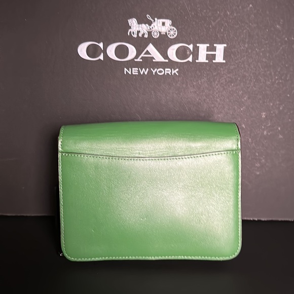 Coach Green Leather Turnlock Crossbody Chain Gunmetal Purse Handbag Feather Star - Picture 6 of 10